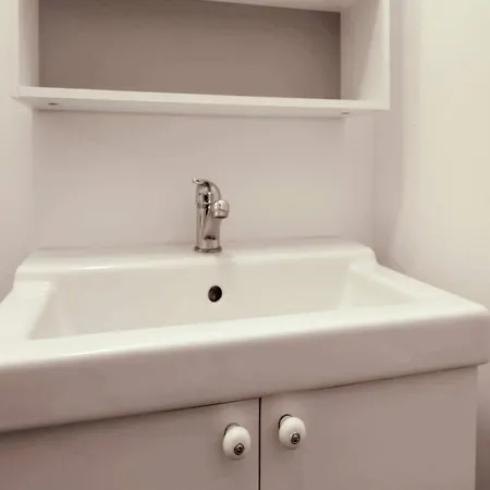 Romantic Stay, Daire