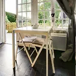 Romantic Stay, Daire *